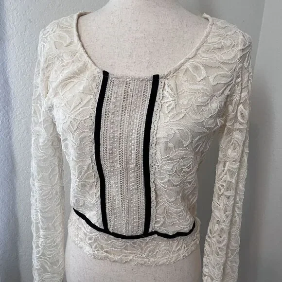 Vintage Y2K Lacey Top Women Large Feminine Ivory Coquette Bridgerton USA Made - Picture 2 of 8
